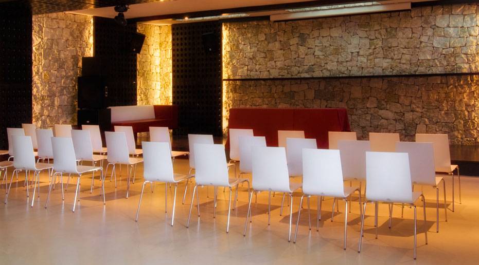 mas-dela-fam-ristorante-sale-congressi-riunioni-lavoro-meeting-trento-sala-delle-feste